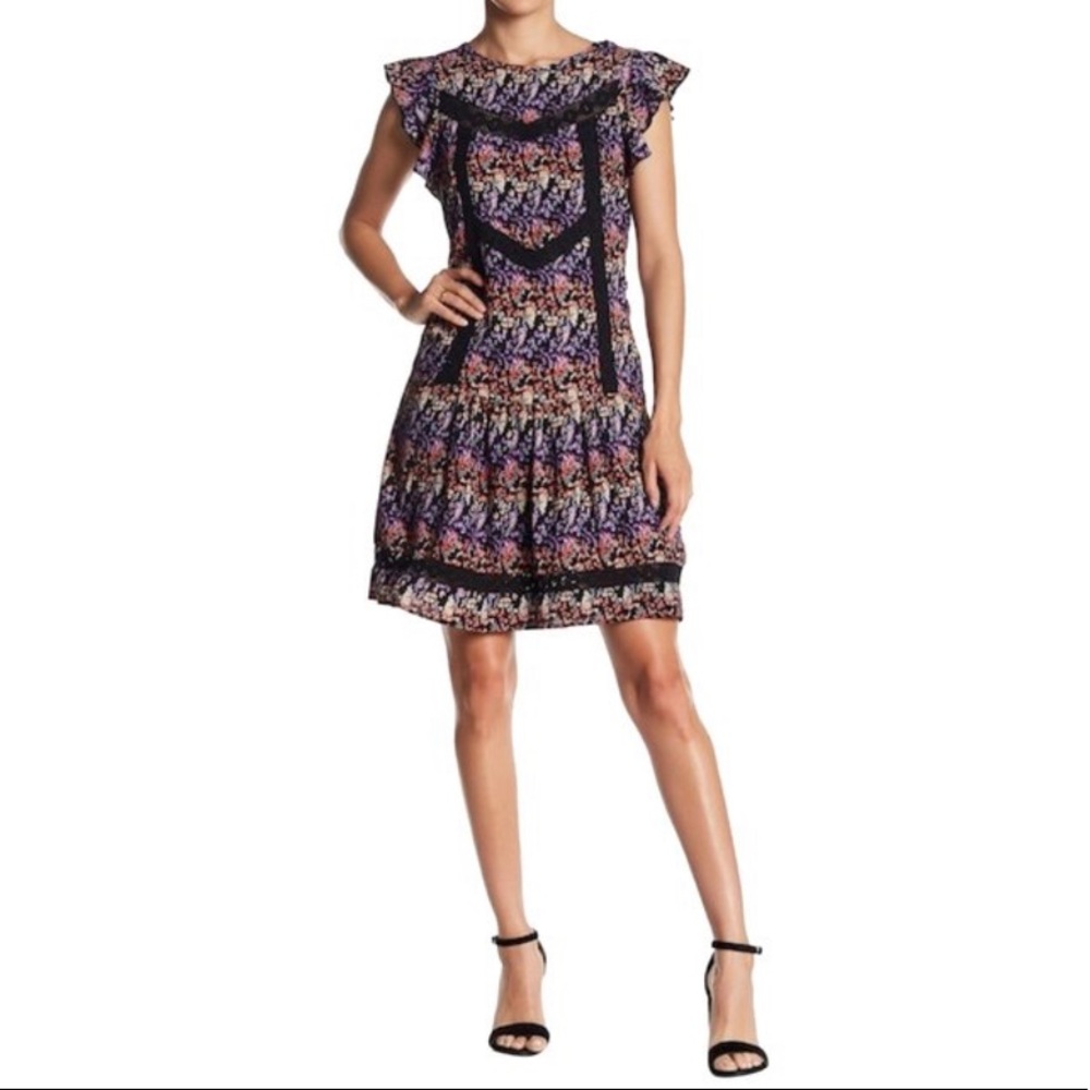 Romeo & Juliet Couture floral embroidered dress / M / Excellent condition